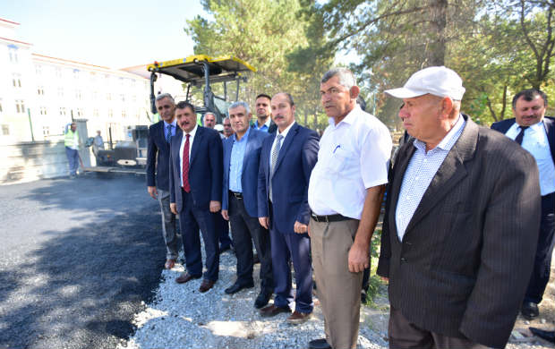 Battalgazi Belediyesi Tarafından Okul Yolları Asfaltlandı