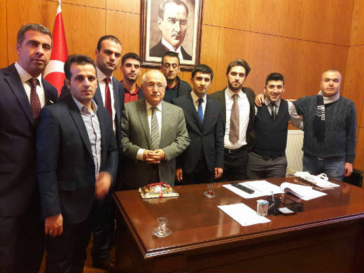 Gençlik Konseyi Genel Merkezi ve Heyeti olarak TBMM de Bakanlar ve  Milletvekilleri ile fikir alışverişinde bulundu.