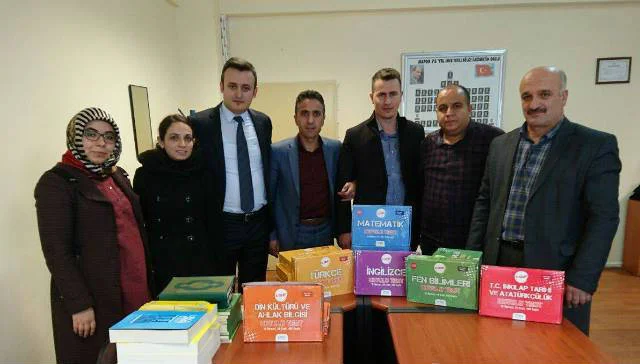 Gençlik Konseyinden Eğitime Büyük Destek