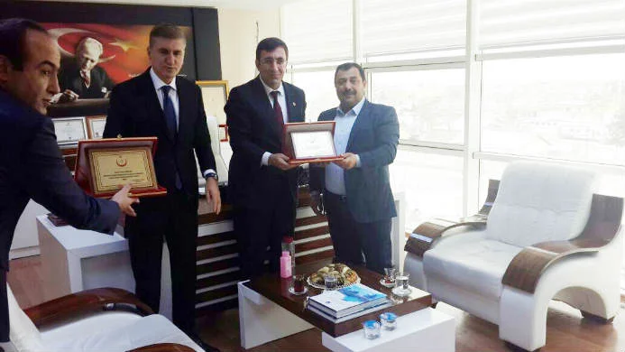 Malatyalı İş adamları Cemal TURGUT ve Yusuf BULUŞ  tıbbi cihaz bağışında bulundu.