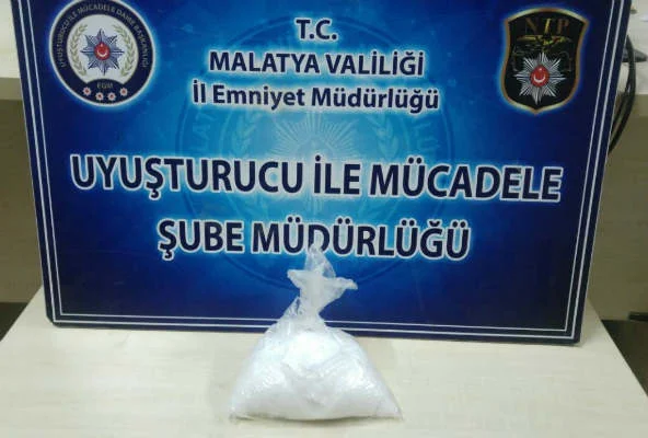 Malatya’da metamfetamin maddesi ele geçirildi 2 Şahıs gözaltına alındı