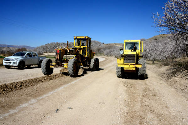 Sürür, Durucasu, Kömüşhan, Bereketli, Mısırdere ve Başpınar grup yolunu standart hale getirmek için çalışmalar başladı.