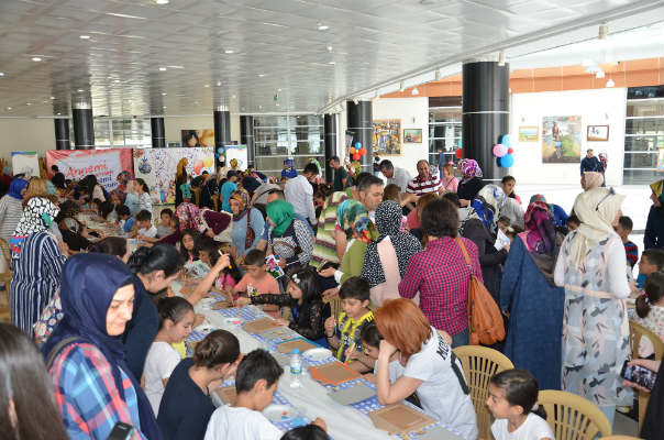 Malatya’da çeşitli etkinliklerle Anneler Günü kutlandı.