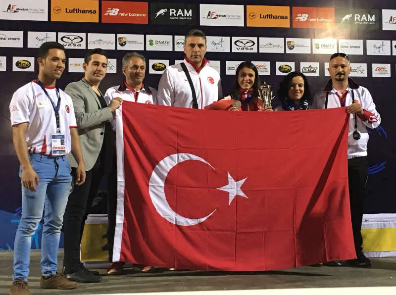 Malatyalı Rüstem Pelit antrenörlüğünde, Modern Pentatlon Milli Takımı Dünya 3’ncüsü Oldu