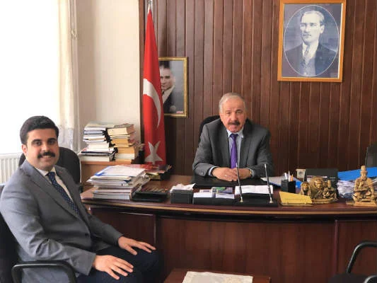 AK Parti Malatya Milletvekili Aday Adayı Nail Tuna, Hacı Bektaş Velî Kültür Merkezi Vakfı Başkanı Hasan Meşeli’yi ziyaret etti.