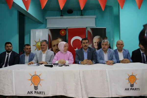 AK Parti heyeti, 24 Haziran seçimleri çalışması kapsamında Hekimhan İlçesi’ne ziyarette bulundu.