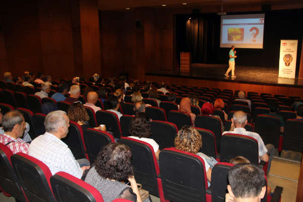 Malatya Terörle Mücadele Şube Müdürlüğü (TEM) terör örgütlerinin söz konusu faaliyetlerini önlemek amacıyla bilgilendirme konferansı düzenledi