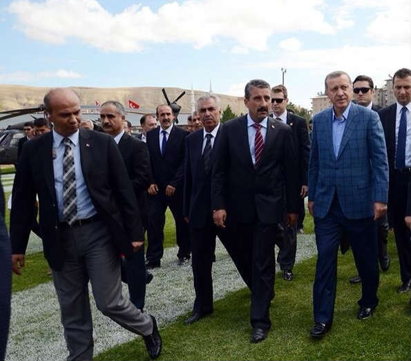 2019 yerel seçimleri öncesi Darende Belediye Başkan aday adaylığı için ilk başvuruyu İsa Özkan yaptı.