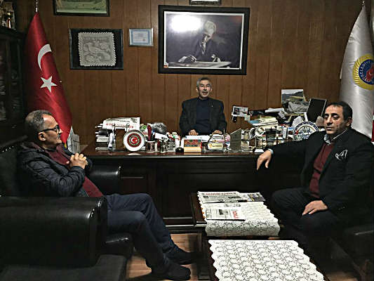 TÜMSİAD Malatya Şube Başkanı Murat Gümüş, Arapgir İlçesinde Kaymakamlık ve Belediyeyi ziyaret ederek istişarelerde bulundu.