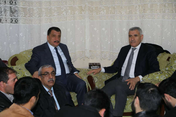 Gürkan : Değerler üzerinden insanları istismar etmeye çalışan şebekeleri dağıtacağız