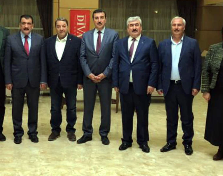 Gürkan, “Sistem objektif, berrak, şeffaf, denetlenebilir ve herkesi aleni olacak. Yönetim anlayışındaki temel ilkemiz budur