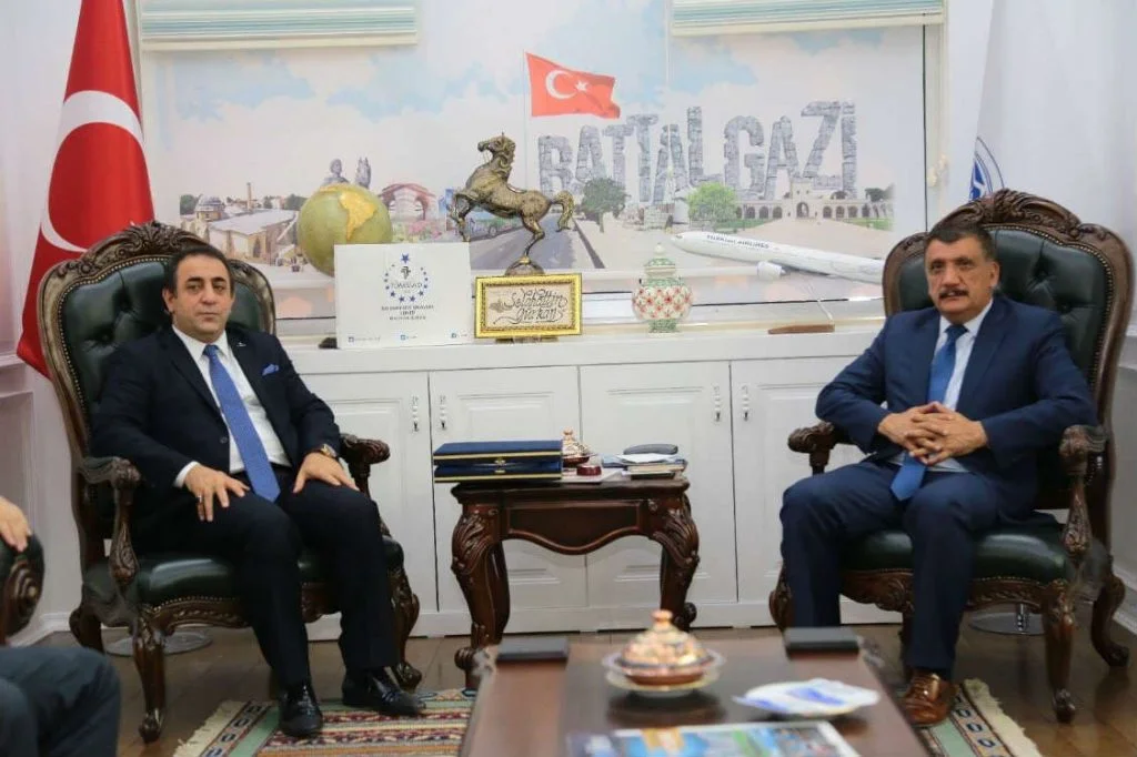 TÜMSİAD Malatya Şubesi, Her geçen gün yeni üye katılımlarıyla büyümeye ve üretmeye devam ediyor.