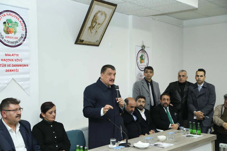 Selahattin Gürkan Malatya Haçova Köyü Kültür ve Dayanışma Derneği’ni ziyaret etti.