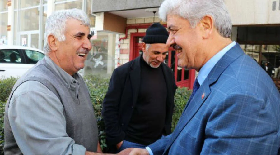 Ekinci: Sizlerin oyunu isterken Cumhurbaşkanımız diyorlar ama sizlerin sıkıntıları ortaya çıkınca “beka” diyorlar.