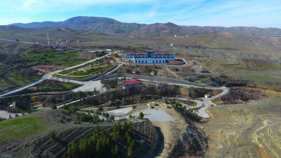 Turgut Özal Tıp Merkezi Başhekimi Prof. Dr. Ali Beytur,  Geleneksel ve Tamamlayıcı Tıp Merkezi’nin yakında hasta kabulüne başlayacağını söyledi.