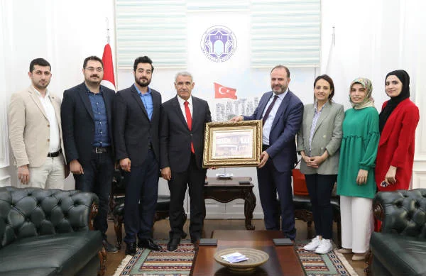 Battalgazi Belediye Başkanı Güder, “Hepimizin ortak amacı, insana ve insanlığa hizmet etmektir” dedi.