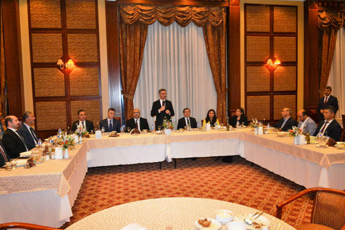 Vali Baruş, Hemşirelerle İftar Programında Bir Araya Geldi