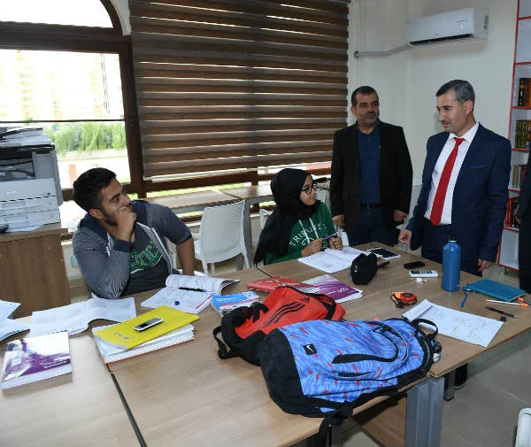 Fethi Gemuhluoğlu Bilgi Evi, Ramazan Ayı boyunca saat 02:30’a kadar açık kalacak