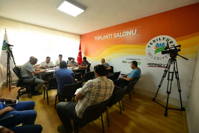 Yeşilyurt Belediyesi, yaptığı tüm ihaleleri, canlı olarak yayınlamaya başladı.