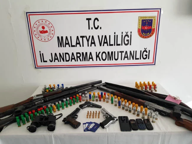 Firari Cinayet Olayı Şüphelisi Doğanyol’da Jandarma’nın nefes kesen operasyonu ile yakalandı