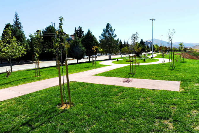 İlçemiz, Mevsimlik Çiçeklerle Daha Güzel, Daha Renkli