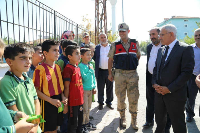 Battalgazi’de ‘Yaya Geçidi Nöbeti Etkinliği’ Yapıldı
