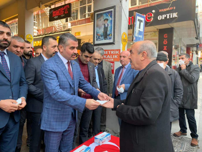 MHP Malatya İl Başkanı R.Bülent Avşar Lösemili çocuklara  duyarsız kalmadı