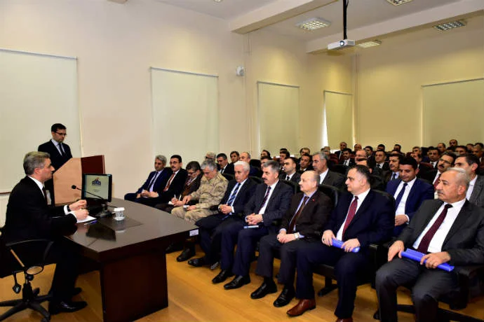 Vali Baruş, İl Müdürleriyle Toplantı Düzenledi