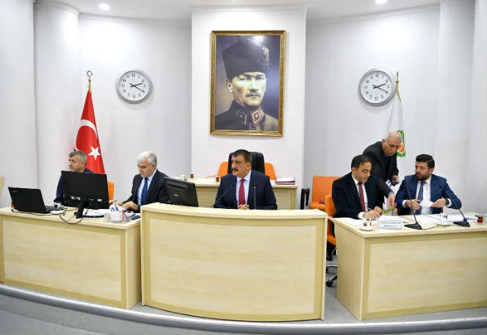 Malatya Büyükşehir Belediye Meclisi, Ethem Sancak’a Fahri Hemşerilik beratı verilmesi kabul edildi.