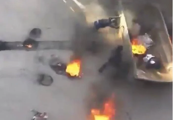 İsrail/ Tel – Aviv Yafa’da Polisin Sağlık Bakanlığının kısıtlamalarını ihlal ettiği için bir dizi kişiyi tutukladı