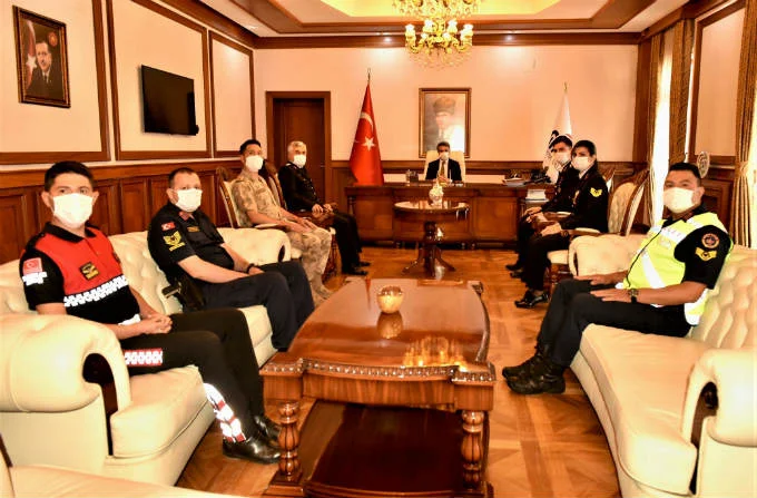 Vali Baruş; “Jandarmamız Mücadelesiyle Gerçekten Göğsümüzü Kabarttı”