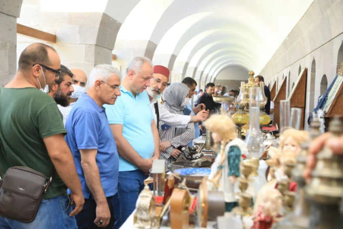 Antika Pazarı, Malatya’da ilk kez Battalgazi Belediyesi tarafından Silahtar Mustafa Paşa Kervansaray’ında açıldı.  