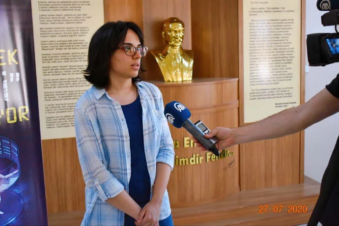 Özge Dilay Örüm, 500 Tam Puan alarak Türkiye Birincisi olmuştur.