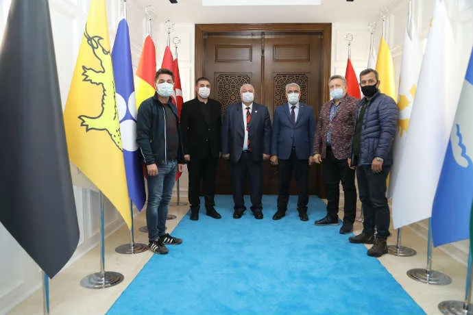 GAP Gazeteciler Birliği Battalgazi Belediye Başkanı Osman Güder’i ziyaret etti.