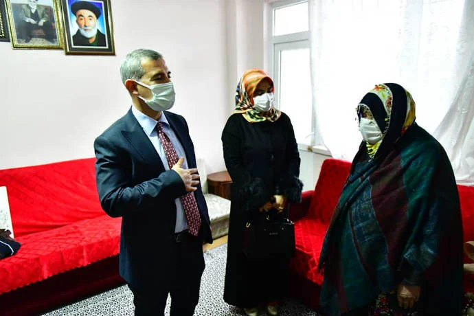 Büyüklerimizin Tecrübelerinden Her Daim İstifade Ediyoruz