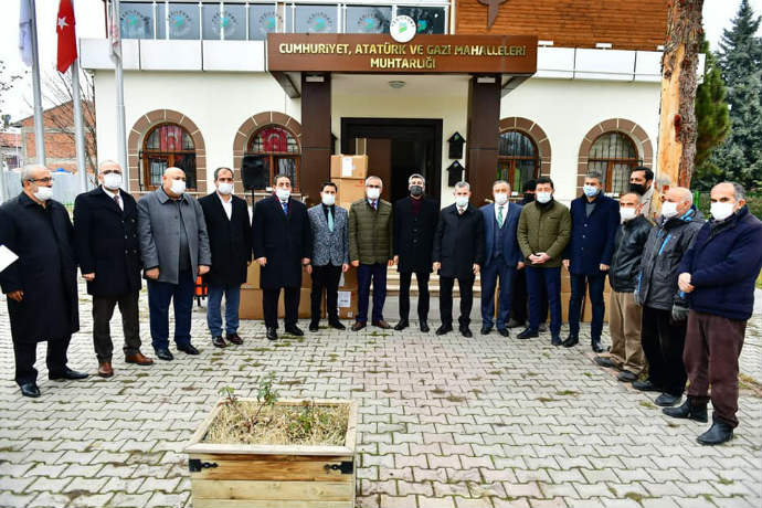 En Büyük Hizmet; Gönüllere Girip, Kalplerde Yer Almaktır