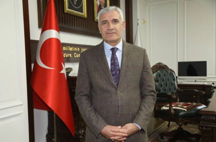 Güder, “Biz, sosyal projelerimizle her zaman ilçemizdeki vatandaşlarımızın yanında olacağız” dedi.