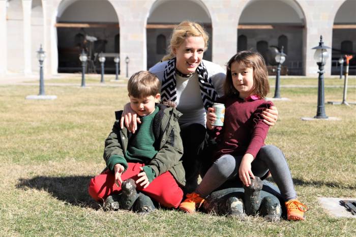 Wilma Elles, tarihi mekanlarını gezdi