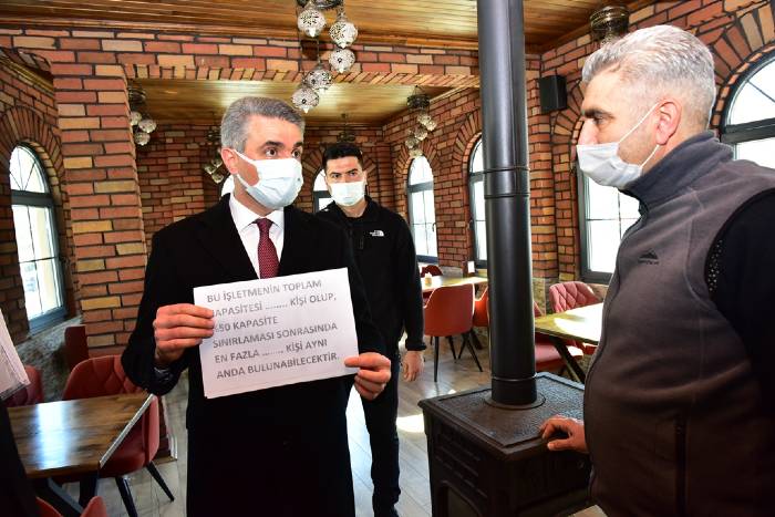 Vali Baruş, İl Pandemi Kurulu Üyeleri ile Birlikte Denetim Faaliyetini Gerçekleştirdi