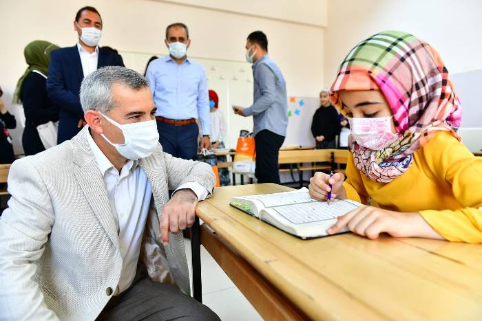 Öğrencilerimizin Gayreti Bizi Umutlandırıyor
