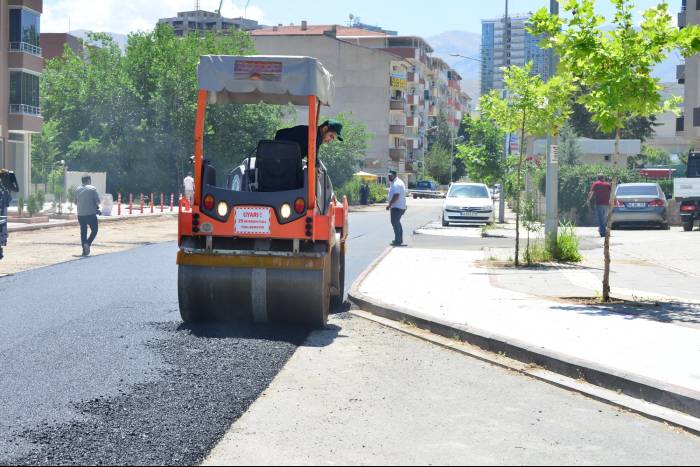 İnönü Mahallesinin Yolları Daha Akıcı ve Daha Konforlu