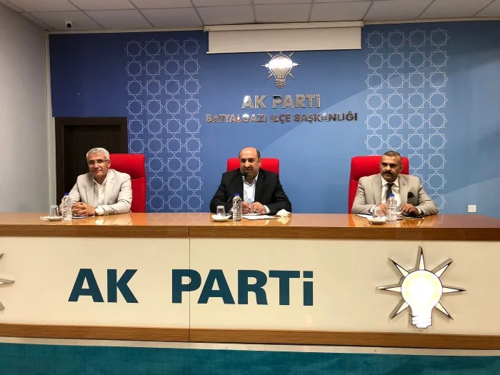 Kahveci, bu tür ziyaretlerin yapılan ittifaka değer kattığını ve bu ittifakın temellerinin daha da kuvvetlenmesine yol açtığını belirtti