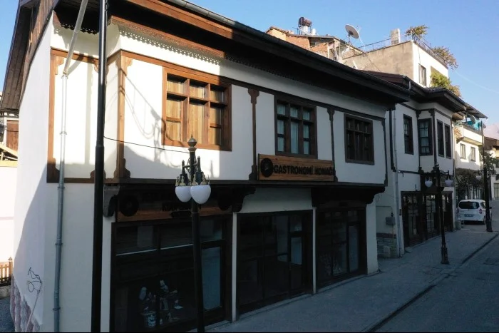Yöresel Lezzetlerin ve Tatların Hayat Bulduğu Mekân; Gastronomi Konağı