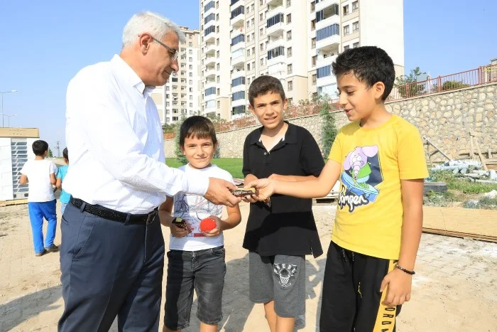 Battalgazi Belediye Başkanı Osman Güder, “Battalgazi Belediyesi olarak hizmetlerimize dolu dizgin devam ediyoruz.