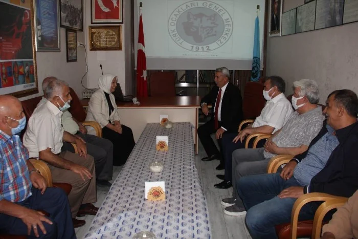 AK Partili Çalık: Biz icraat partisiyiz, laf partisi değiliz.