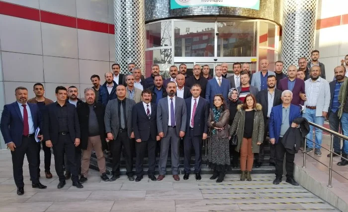 Tek Liste ile Seçime Giren Ülkü Ocakları Malatya Eski İl Başkanı  Fatih lisesi Müdürü  Fevzi ŞAHİN Malatya İl Başkanı Seçildi.