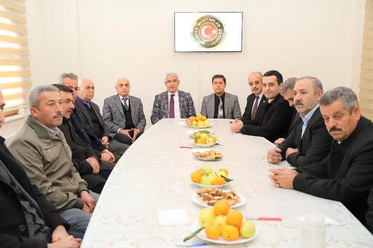 Güder, geçtiğimiz Ekim ayında kurulan Malatya Muhtarlar Derneğine iade-i ziyarette bulundu