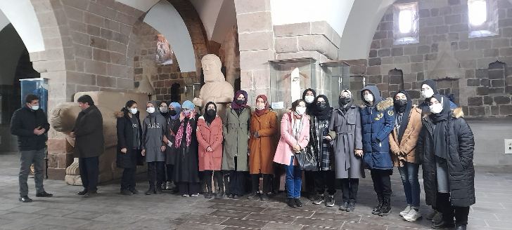 Dr.Saadettin Hacı Evliyagil Anadolu Lisesi Koordinatörlüğünü Üstlendiği Tarihin Mührü Aslantepe Projesinde Bir Etkinlik Düzenlendi