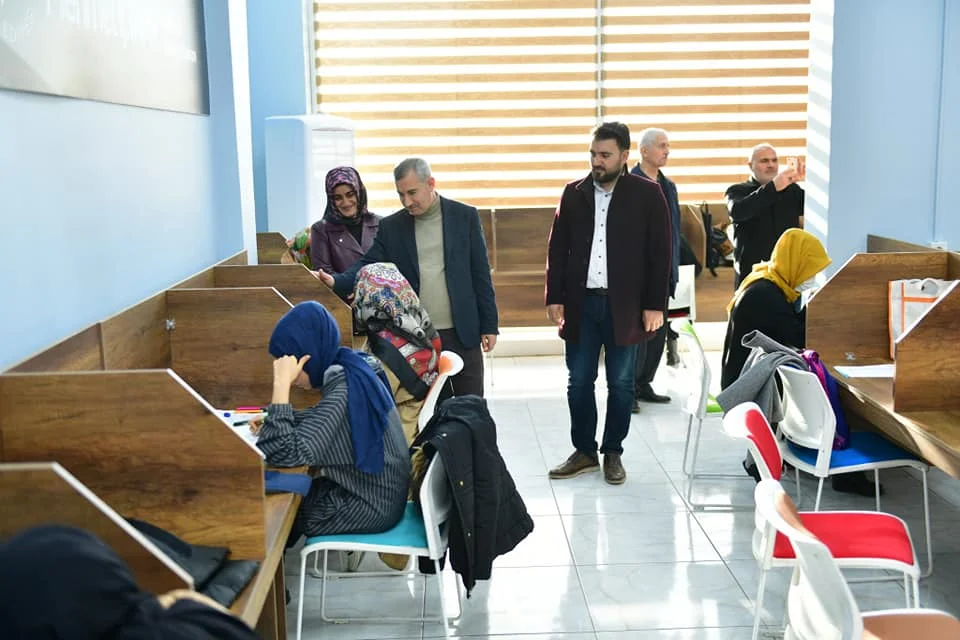 Okumak Gelişmektir, Özgürlüktür, Aydınlanmaktır