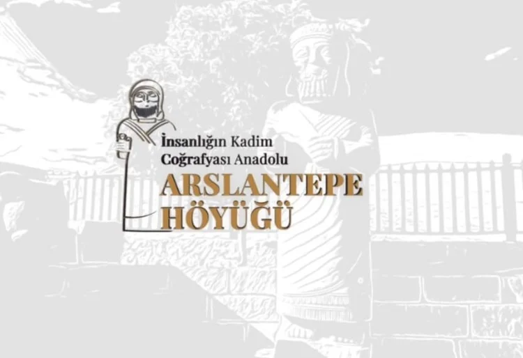 Türkiye Cumhuriyeti Cumhurbaşkanlığı İletişim Başkanlığı tarafından İnsanlığın Kadim Coğrafyası Anadolu: ARSLANTEPE HÖYÜĞÜ adıyla bir belgesel hazırlandı.
